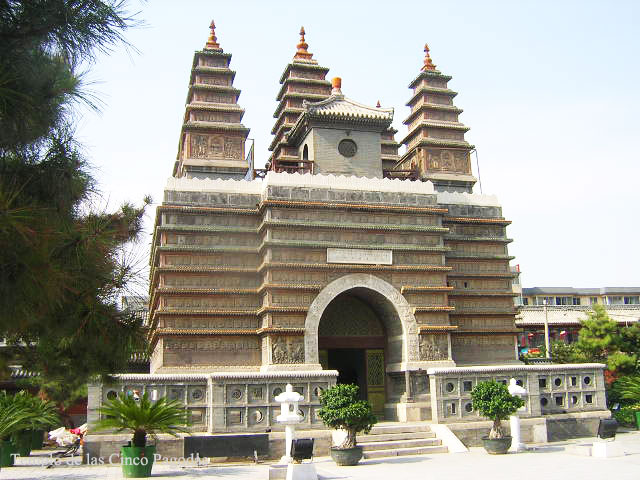 Templo de las Cinco Pagodas